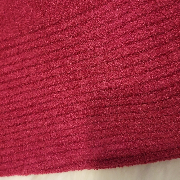 Dalia Velour Top - Picture 6 of 8